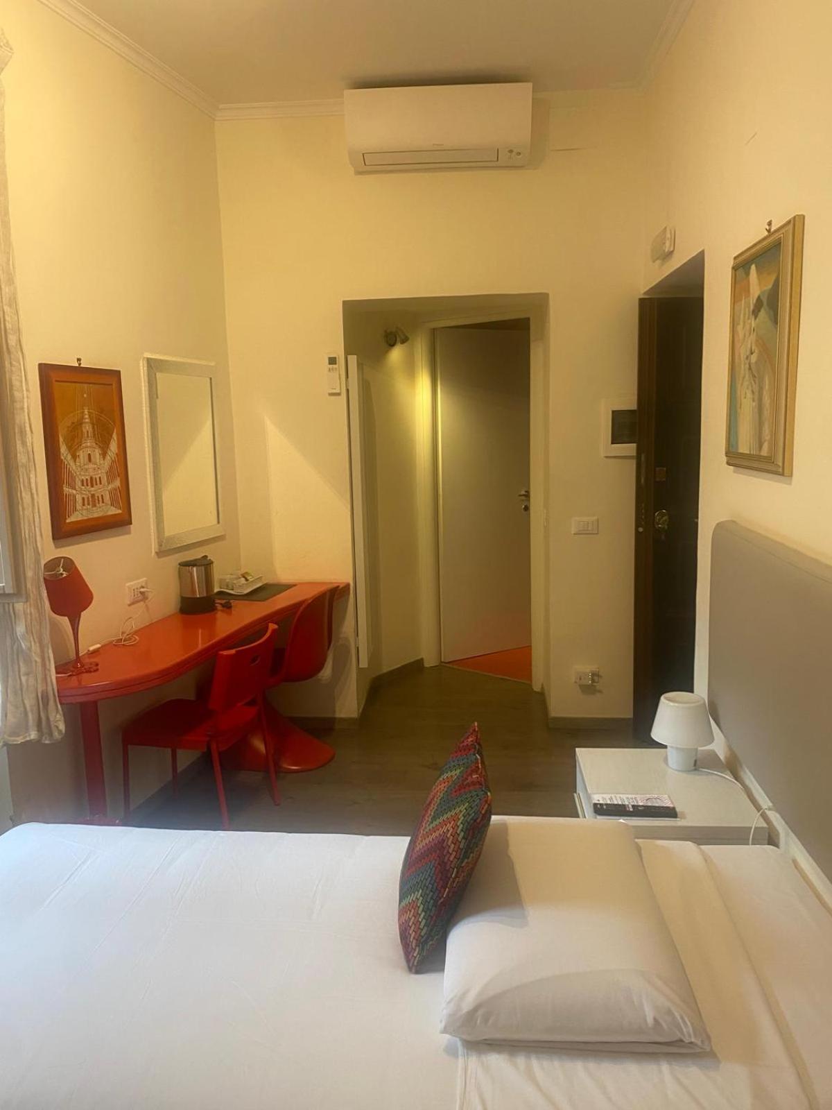 Superior Relais Fcollection Temple View Hotel Rome Exterior photo