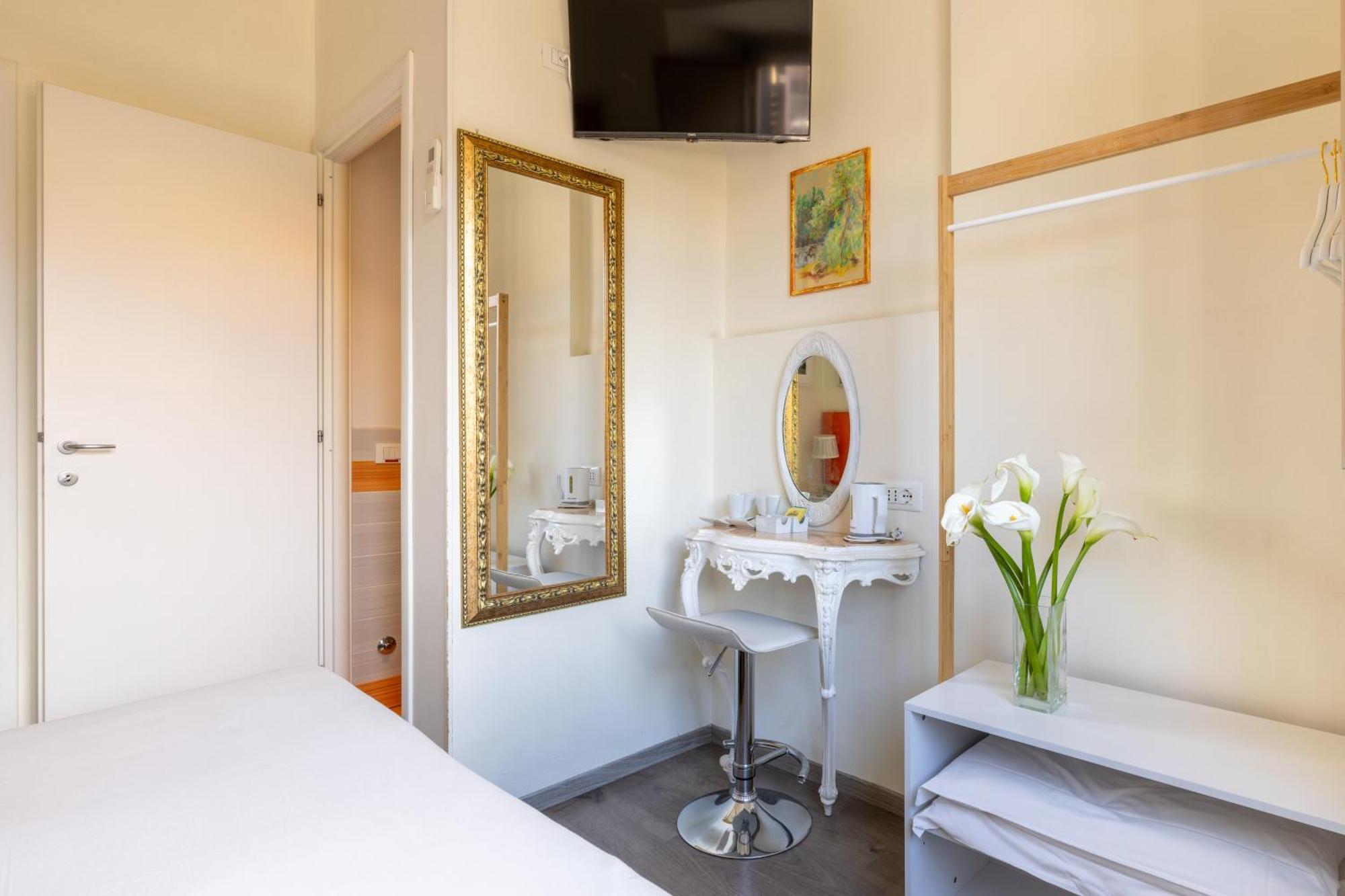 Superior Relais Fcollection Temple View Hotel Rome Exterior photo